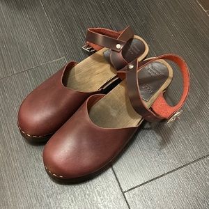 Genuine Sweden clogs